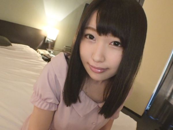 【素人】ふわふわしているJDちゃんとのイチャラブセックス♡肉棒をフェラチオさせて学生マンコをピストン♡