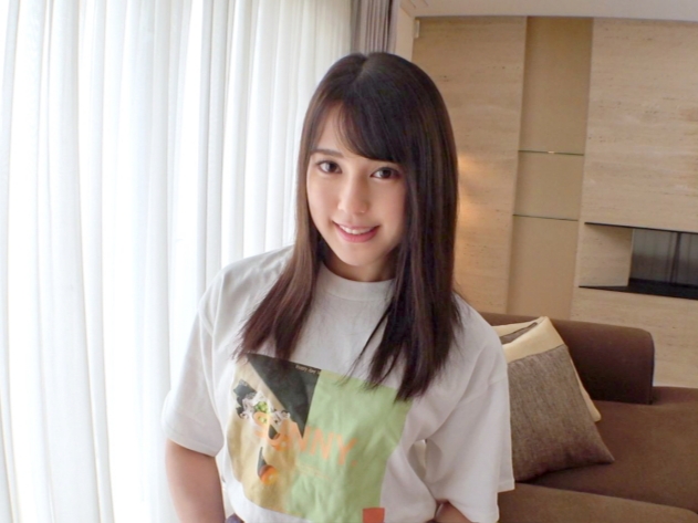【無毛の天使】スベスベのパイパン美少女♡敏感なアソコをねっとり責められ、ビクビク感じる姿に興奮MAX！硬直チンポで激ピストン、快感に溺れる無毛マ○コをガンガン突きまくる！