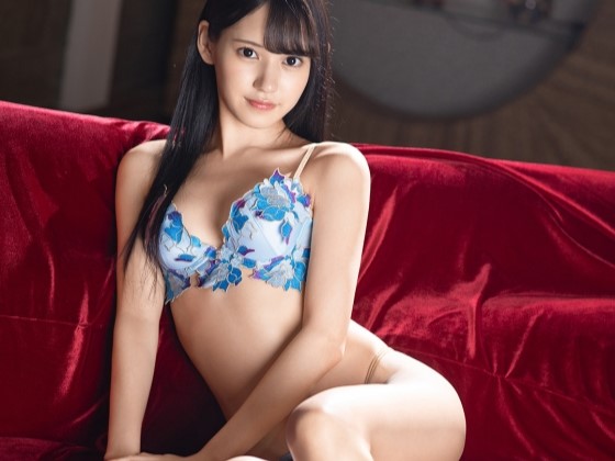 【激カワ美少女の悶絶セックス】『気持ち良すぎる…』華奢なカラダを肉棒でズボズボ！めちゃカワ美少女が感じまくり、マンコを激しく突かれて乱れまくる！ムラムラ必至の激エロプレイ！♡