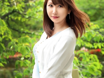 【不倫人妻】『旦那じゃ物足りないの…』欲求不満のドスケベ人妻が禁断の他人棒に溺れる！旦那以外のチ○ポで激しく突かれ、ヨガり狂う姿は必見！快感に耐えきれずイキ乱れる人妻の淫乱っぷりがヤバい！