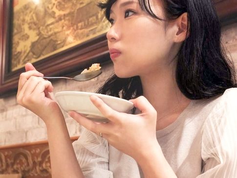 【美脚若妻の鬱憤晴らし】『旦那じゃ満足できない…』離婚寸前の若妻がAVでストレス発散！金にだらしない旦那に愛想を尽かした美脚妻が、男優の絶技でビクビク痙攣！極上手マンでオマ○コ大解放！！
