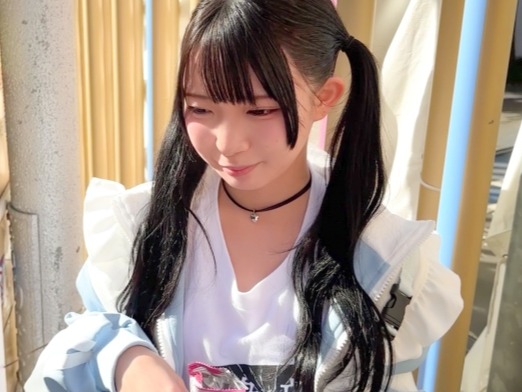 【素人】ホストに貢いで自分の身体を売る美少女♡存続ピストンで痙攣イキした直後に電マで自分を慰める♡