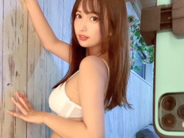 【淫乱人妻の誘惑】 中出し大好きな三十路妻が若い男を虜に！ クンニと電マでイキまくり、生チンを求める！