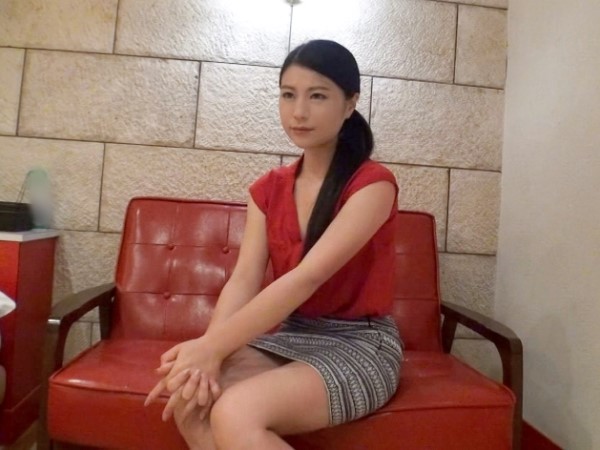 【エロ痴女事務員の貪欲セックス】『もっと奥まで…』建設会社の色気ムンムンお姉さんが、本能のままにチ●ポを求めまくる！ハメ撮りで本気のイキ顔を晒し、貪欲に性を楽しむ姿がエロすぎる！！