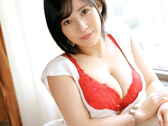 【爆乳お姉さんの淫乱フェラ】『もっと奥まで…』ダイナマイトボディの巨乳お姉さんがチンコをしゃぶりまくり！ビンビンに勃起したチンポでオマンコを激しく突かれ、感じまくるエロすぎるセックス！♡