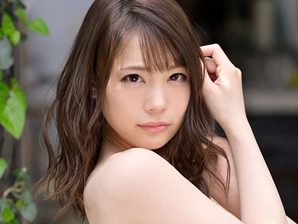 【美少女３P】整った顔にドロドロザーメンぶっかけ！清楚系美女が背徳感たっぷりの３Pで乱れ、濃厚な顔射でイキ顔さらす！