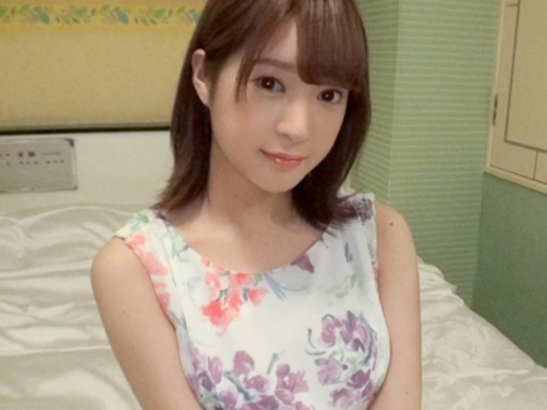 【ガーリー系お姉さんのベロチュー誘惑】可愛い顔してエロい！生チンポ挿入で感じまくり、顔面にザーメンぶっかけられる瞬間！！