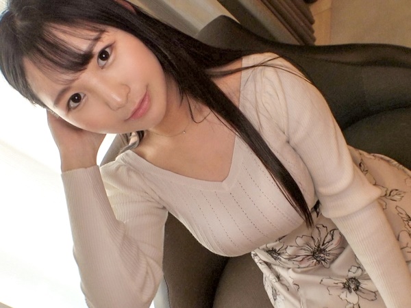 【清楚系JDの意外な性癖】大人しそうな女子大生が自慢の美巨乳でチンポを挟み込み、極上パイズリご奉仕！見た目とのギャップに興奮必至のエロプレイ♡